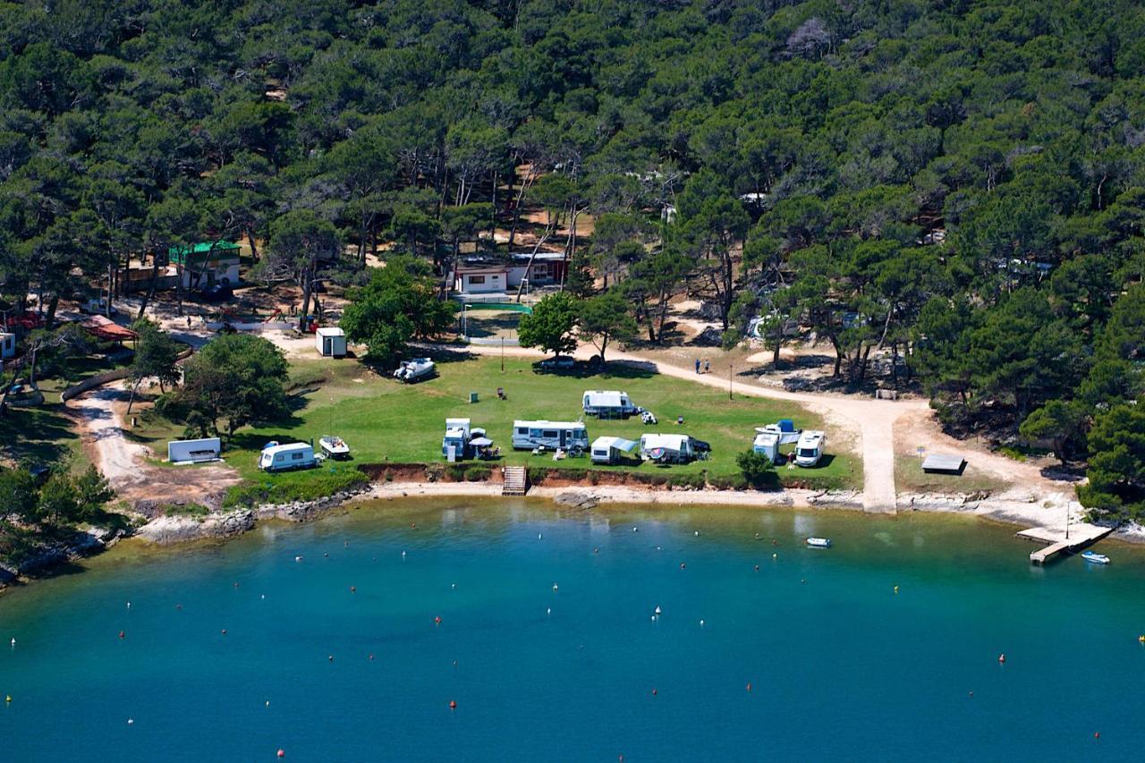 Arena Tasalera Mobile Homes Premantura Exterior photo