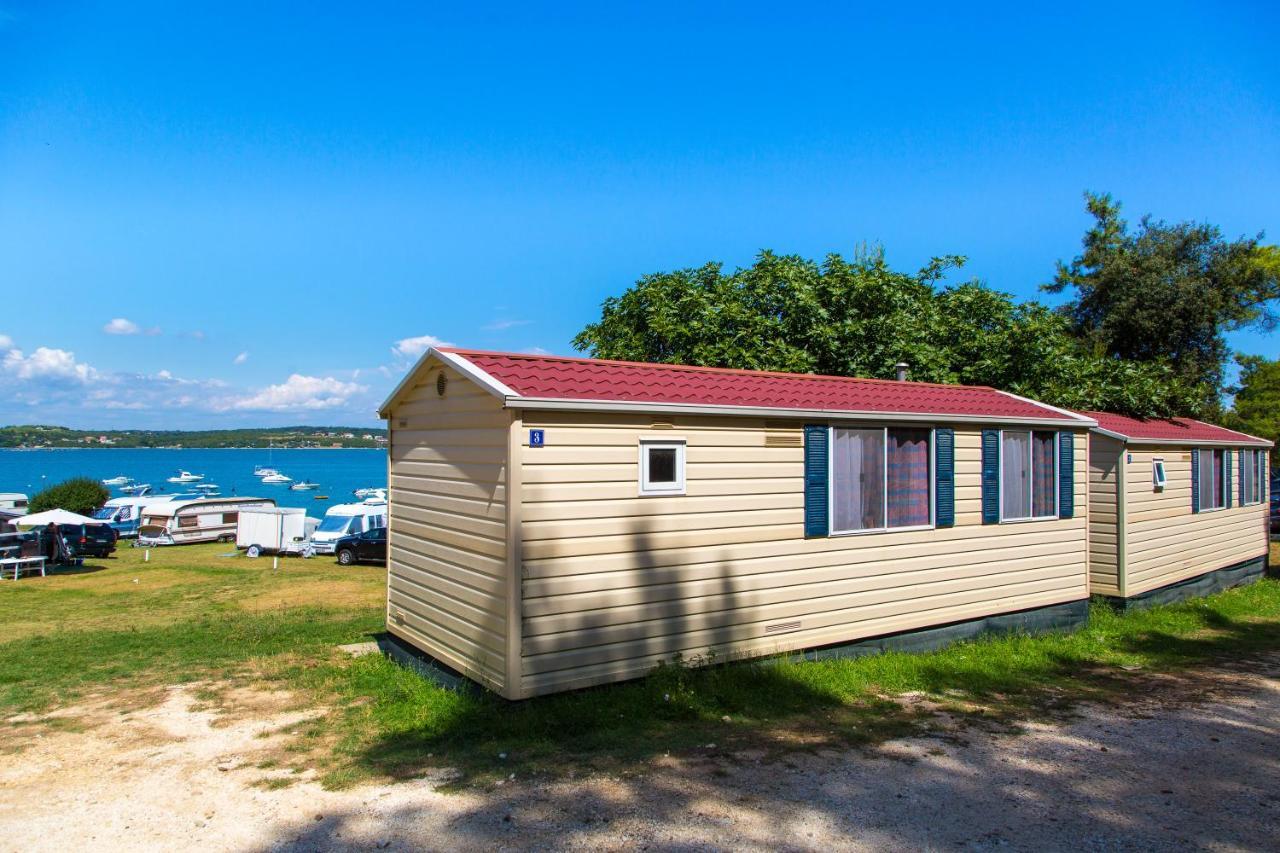 Arena Tasalera Mobile Homes Premantura Exterior photo